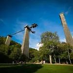 3 Bedroom Over Looking Dathee & Golf Course *