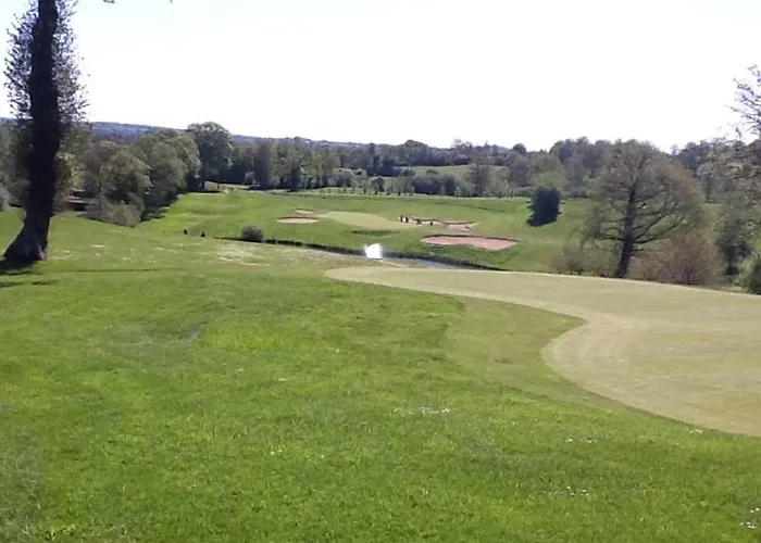 3 Bedroom Over Looking Dathee & Golf Course * Saint-Manvieu-Bocage