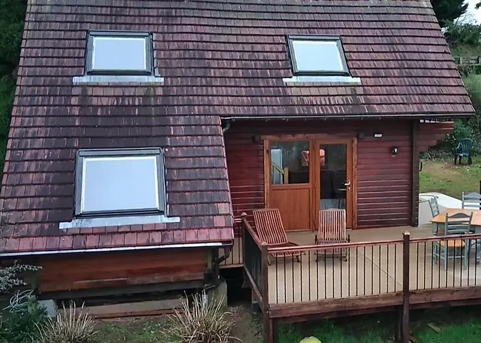 Alpesi faház 3 Bedroom Over Looking Dathee & Golf Course